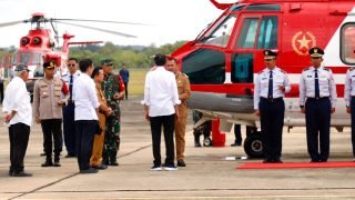 Bupati Bungo H. Mashuri, Sp, Me Menyambut Kedatangan Presiden RI